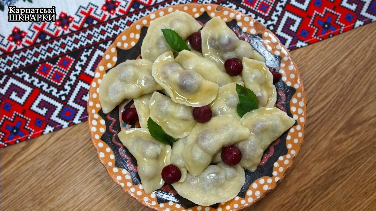 Вареники з вишнею
