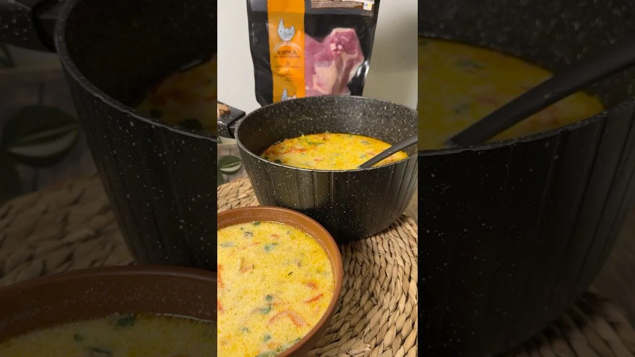 Вершковий суп з куркою